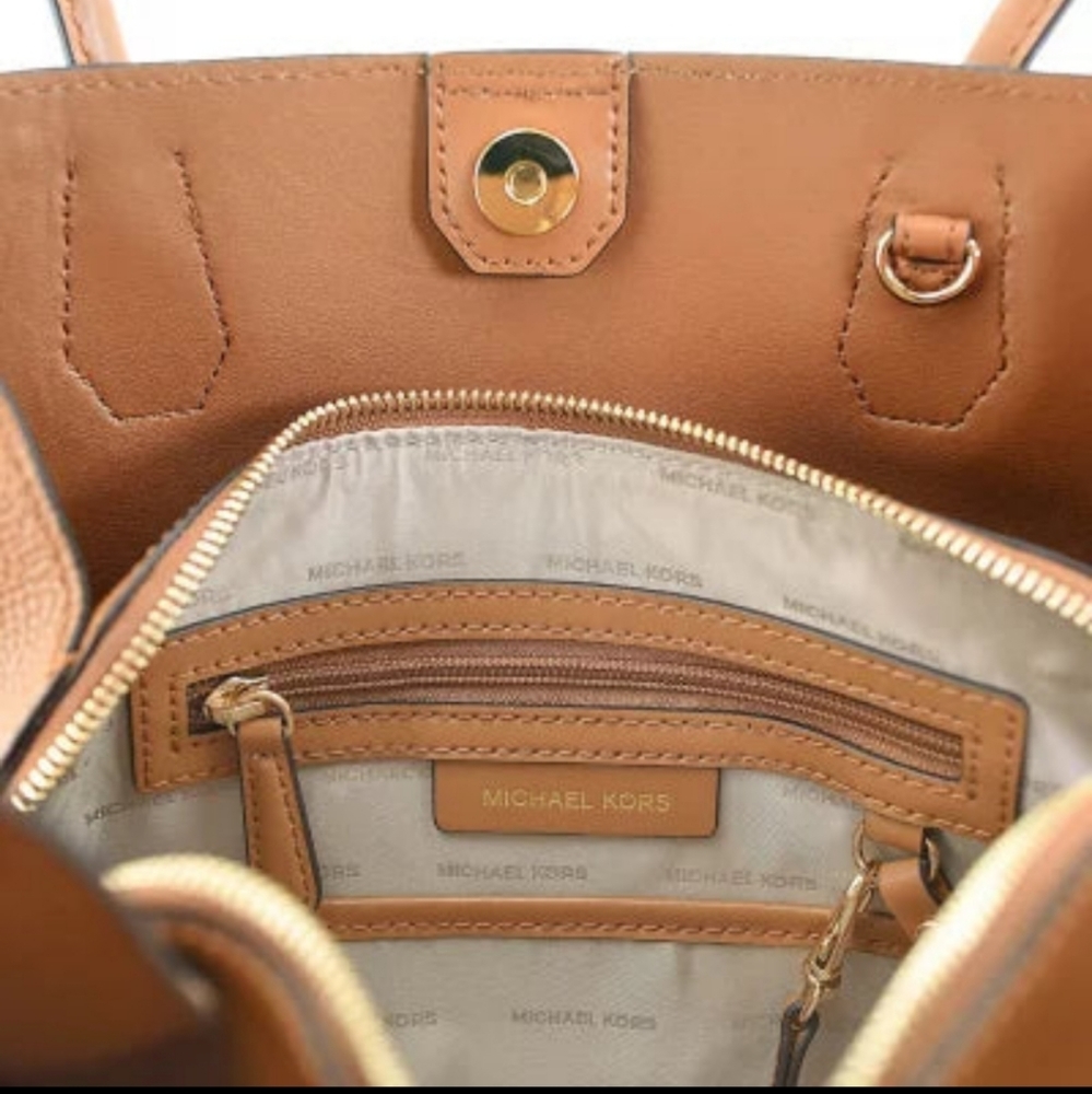 MICHAEL KORS Mercer Gallery Tote - Picture 7 of 7